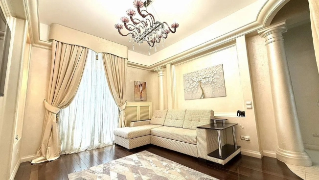 Купить квартиру в Москве. Вариант № 8305871, 10, площадь -  квм, цена 34998000 рублей