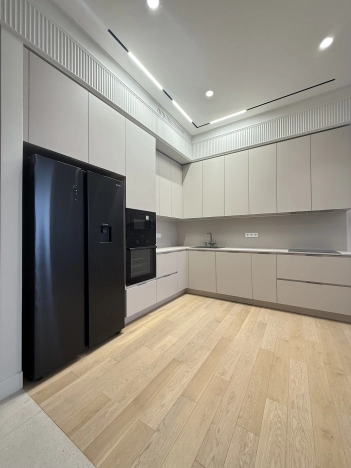 Купить квартиру в Москве. Вариант № 10247183, 9, площадь -  квм, цена 32000000 рублей