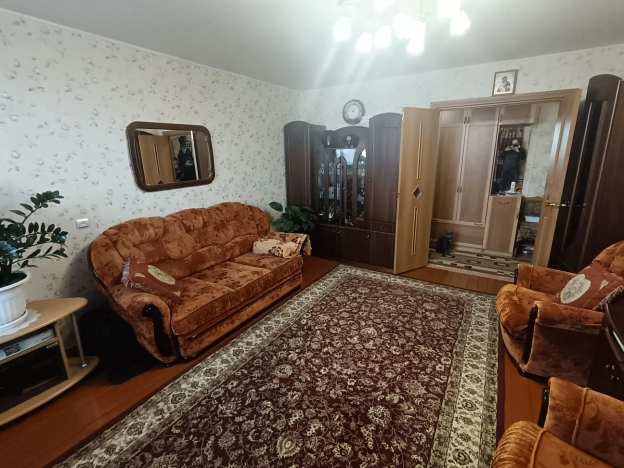 Купить трехкомнатную квартиру в Микрорайоне Менделеевский, Гусь-Хрустальный в Гусь-Хрустальном. Вариант № 33296, 7, площадь - квм, цена 5200000 рублей