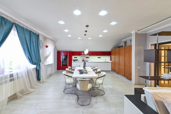 Купить квартиру на улице Текучёва в Ростове-на-Дону. Вариант № 10079329, 18, площадь - квм, цена 17100000 рублей