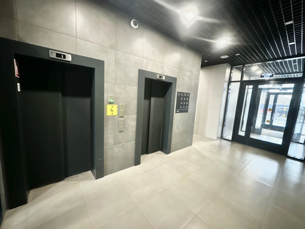 Купить квартиру в Москве. Вариант № 9710781, 18, площадь -  квм, цена 21900000 рублей