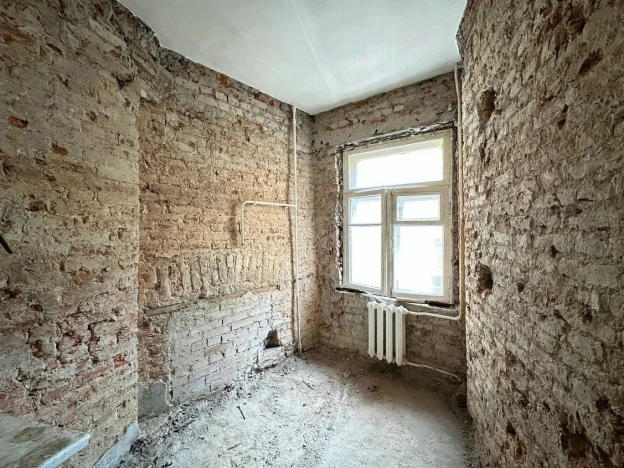 Купить трехкомнатную квартиру у метро Садовая в Санкт-Петербурге. Вариант № 55213, 6, площадь -  квм, цена 21000000 рублей