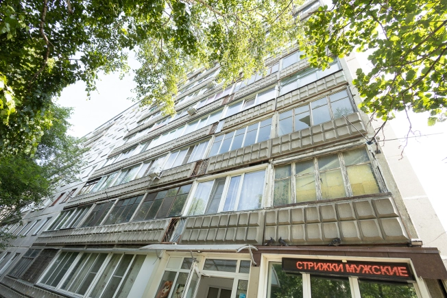 Купить четырехкомнатную квартиру в районе Дзержинский в Новосибирске. Вариант № 5985, 33, площадь - квм, цена 5390000 рублей