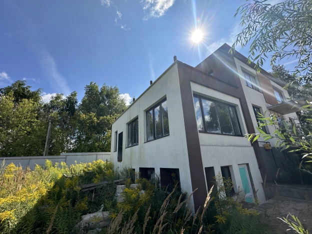 Купить дом на улице Ленина в Нижегородской области. Вариант № 2344984, 3, площадь -  квм, цена 18500000 рублей