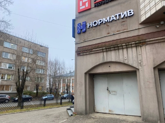 Купить офисы в Сыктывкаре. Вариант № 8151997, 6, площадь -  квм, цена 2835000 рублей