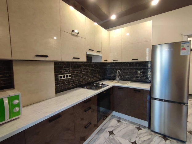 Снять квартиру в районе Ленинградский в Калининграде. Вариант № 8760479, 8, площадь -  квм, цена 35000 рублей