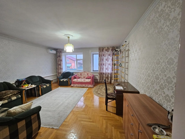 Купить дом в Элисте. Вариант № 9336529, 19, площадь -  квм, цена 10699999 рублей