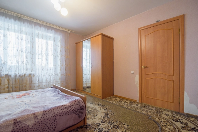 Купить трехкомнатную квартиру в районе Ленинский в Новосибирске. Вариант № 8865194, 9, площадь -  квм, цена 8500000 рублей