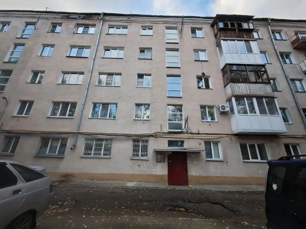 Купить однокомнатную квартиру в Омске. Вариант № 7212995, 9, площадь -  квм, цена 2750000 рублей