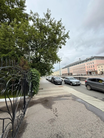 Купить квартиру в районе Замоскворечье в Москве. Вариант № 565074, 38, площадь -  квм, цена 150000000.0000 рублей