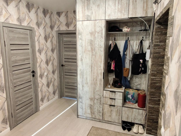 Купить трехкомнатную квартиру на улице Олега Кошевого в Калининграде. Вариант № 3897361, 17, площадь -  квм, цена 10500000 рублей