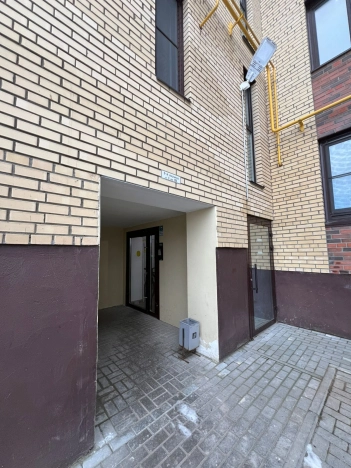 Купить однокомнатную квартиру в Вологде. Вариант № 9705940, 6, площадь -  квм, цена 6450000 рублей