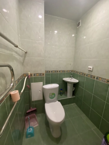 Купить коммерческую недвижимость в Южно-Сахалинске. Вариант № 5850433, 9, площадь -  квм, цена 20000000 рублей