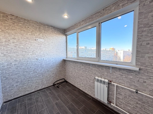 Купить трехкомнатную квартиру в районе Выборгский в Санкт-Петербурге. Вариант № 29983, 4, площадь -  квм, цена 10500000 рублей