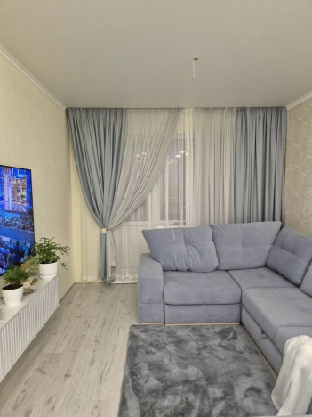 Снять квартиру в Тобольске. Вариант № 9675358, 9, площадь -  квм, цена 75000 рублей