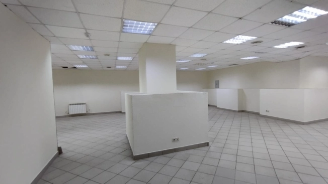 Снять коммерческую недвижимость в Омске. Вариант № 6883341, 8, площадь -  квм, цена 210000 рублей