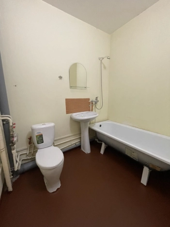 Снять квартиру в Омске. Вариант № 10329535, 13, площадь -  квм, цена 22000 рублей