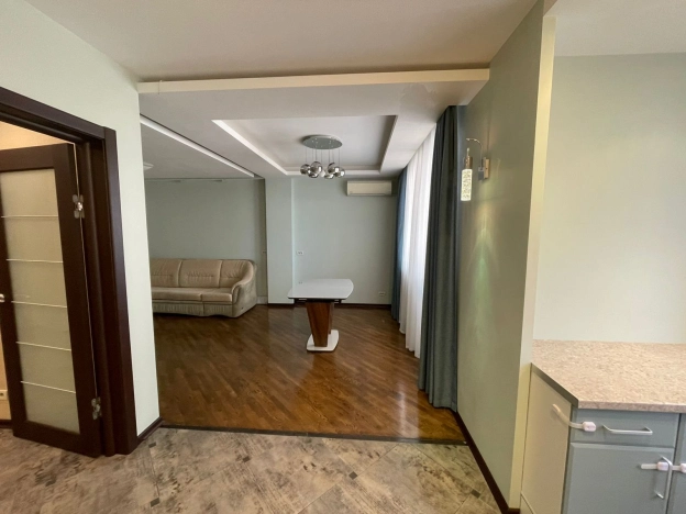 Купить двухкомнатную квартиру в районе Кировский в Ростове-на-Дону. Вариант № 527439, 6, площадь -  квм, цена 11149999 рублей