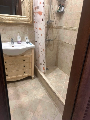 Купить квартиру в Москве. Вариант № 8428512, 5, площадь -  квм, цена 21950000 рублей