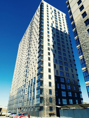 Купить однокомнатную квартиру на улице Владимира Петровского в Волгограде. Вариант № 28676, 0, площадь -  квм, цена 4200000 рублей