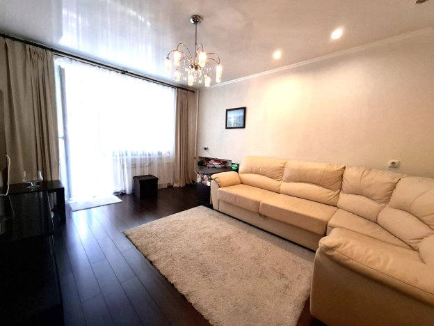 Купить двухкомнатную квартиру в ЦАО в Новосибирске. Вариант № 38574, 7, площадь -  квм, цена 7500000 рублей