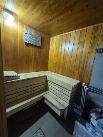 Купить дом в Иркутской области. Вариант № 9139676, 35, площадь -  квм, цена 21250000 рублей