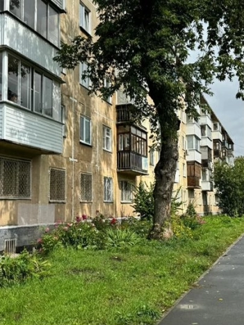 Купить однокомнатную квартиру в районе Калининский в Новосибирске. Вариант № 8335702, 19, площадь -  квм, цена 3950000 рублей