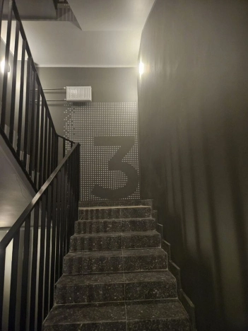 Купить квартиру в Москве. Вариант № 10278596, 34, площадь -  квм, цена 21499000 рублей