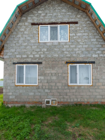 Купить дом в Микрорайоне Восточный, Тобольск в Тобольске. Вариант № 2438, 27, площадь -  квм, цена 3500000 рублей