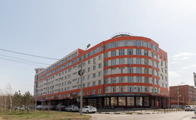 Купить двухкомнатную квартиру на улице 10 лет Октября в Омске. Вариант № 5498, 2, площадь -  квм, цена 12600000 рублей