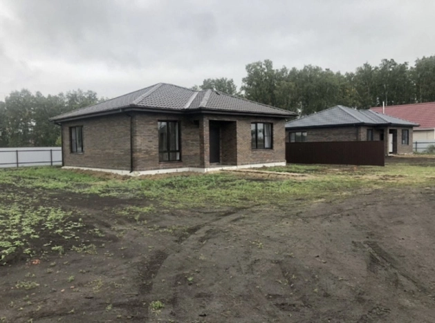 Купить дом в Микрорайоне Порт-Артур в Омске. Вариант № 2103571, 10, площадь -  квм, цена 7800000 рублей