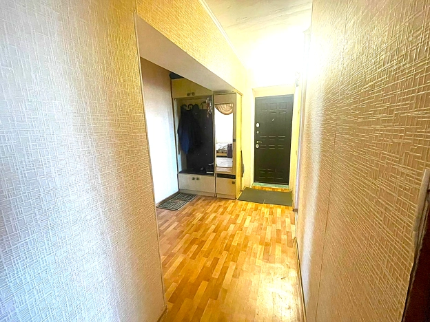 Купить трехкомнатную квартиру в Краснодарском крае. Вариант № 5503244, 7, площадь -  квм, цена 6650000 рублей