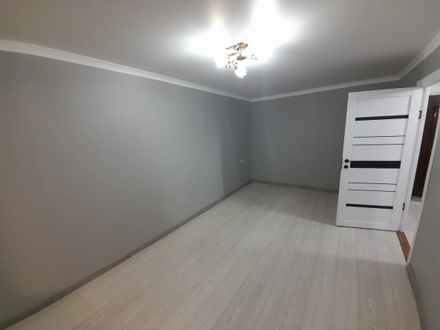 Купить двухкомнатную квартиру в Новороссийске. Вариант № 42823, 5, площадь -  квм, цена 6700000 рублей