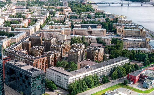 Купить трехкомнатную квартиру у метро Новочеркасская в Санкт-Петербурге. Вариант № 66586, 3, площадь -  квм, цена 30425940 рублей