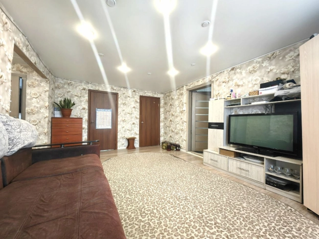 Купить дом в районе Калининский в Новосибирске. Вариант № 1249443, 5, площадь -  квм, цена 6000000 рублей