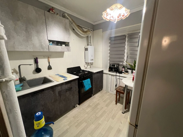 . Вариант № 28161, 10, площадь - 42.5 квм, цена 4600000 рублей