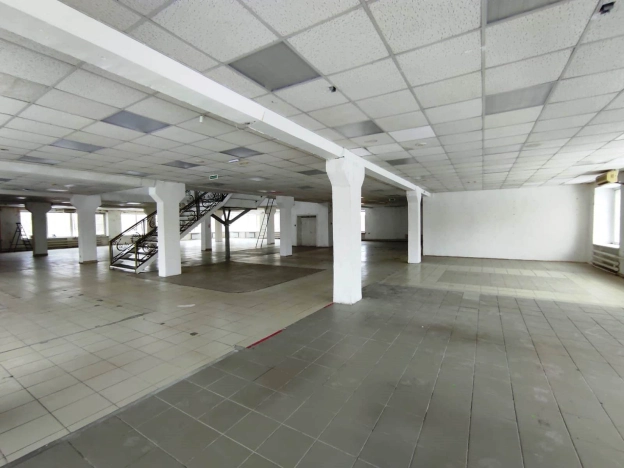 Снять коммерческую недвижимость в Омске. Вариант № 498688, 4, площадь -  квм, цена 209000 рублей