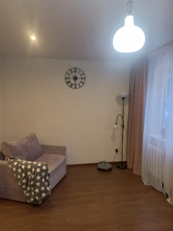 Снять однокомнатную квартиру на улице Маршала Борзова в Калининграде. Вариант № 3128213, 3, площадь - квм, цена 27000 рублей