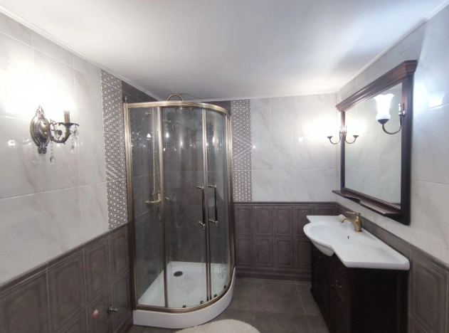 Купить дом на улице Административная в Иркутской области. Вариант № 7845276, 26, площадь -  квм, цена 9500000 рублей