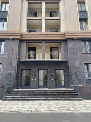 Купить квартиру в Москве. Вариант № 9393171, 3, площадь - квм, цена 17299000 рублей