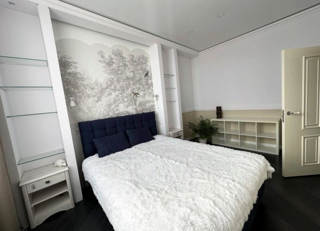 Купить однокомнатную квартиру на улице Кедрова в Москве. Вариант № 10098393, 8, площадь -  квм, цена 9800000 рублей