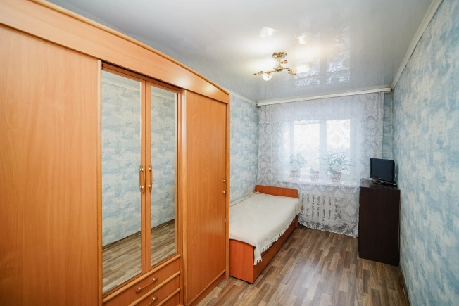 Купить квартиру в Омске. Вариант № 9088344, 9, площадь -  квм, цена 4200000 рублей