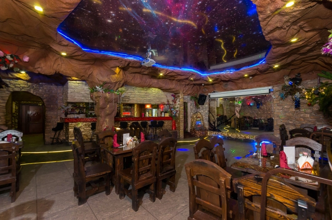 Купить коммерческую недвижимость в Тобольске. Вариант № 4512, 26, площадь -  квм, цена 50000000 рублей