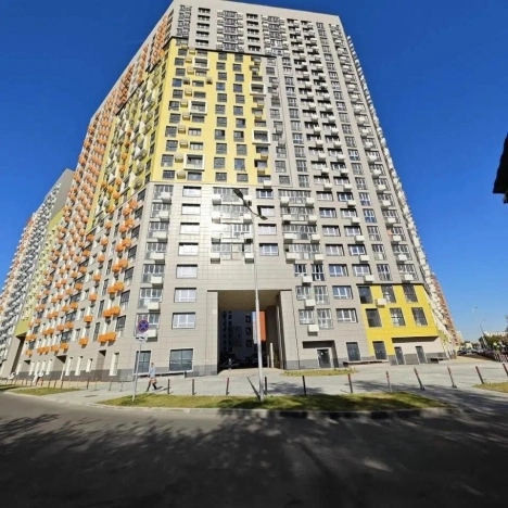 Купить квартиру в Москве. Вариант № 10168946, 4, площадь - квм, цена 10150000 рублей