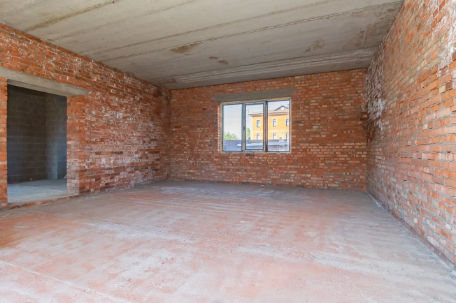 Купить дом в Омске. Вариант № 8487, 6, площадь -  квм, цена 10000000 рублей