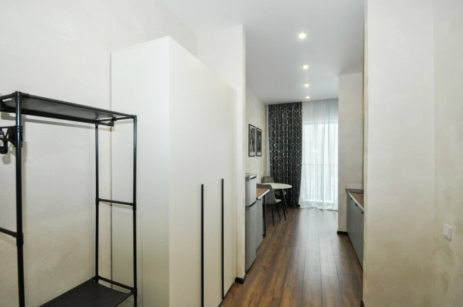 Купить Студию на улице Серебряное Озеро в Новосибирской области. Вариант № 8456223, 14, площадь -  квм, цена 4550000 рублей