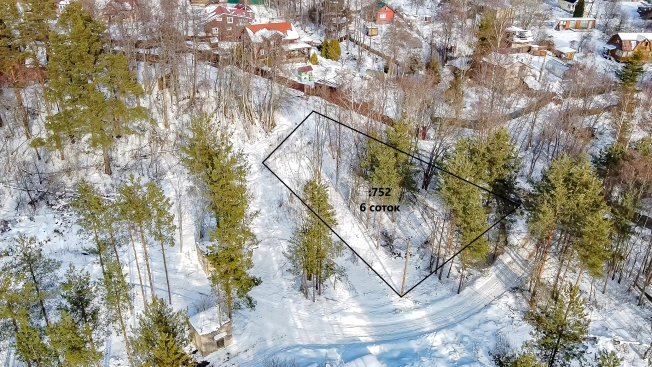 Купить земельный участок на улице Цветочная в Республике Карелия. Вариант № 987392, 23, площадь -  квм, цена 1850000 рублей