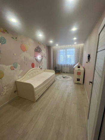 Снять квартиру у метро Площадь Гарина-Михайловского в Новосибирске. Вариант № 9486540, 0, площадь -  квм, цена 50000 рублей