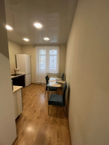 Снять квартиру в Новосибирске. Вариант № 10077621, 7, площадь -  квм, цена 40000 рублей