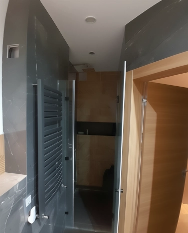 Купить трехкомнатную квартиру в Калининграде. Вариант № 8023014, 6, площадь -  квм, цена 9800000 рублей